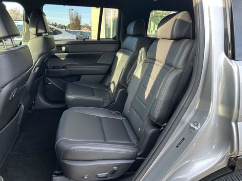 Certified 2024 Hyundai Santa Fe Calligraphy image 17