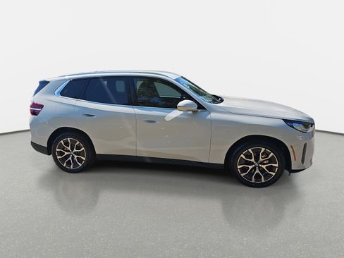 New 2026 BMW X3 xDrive30 w/ Convenience Package image 4