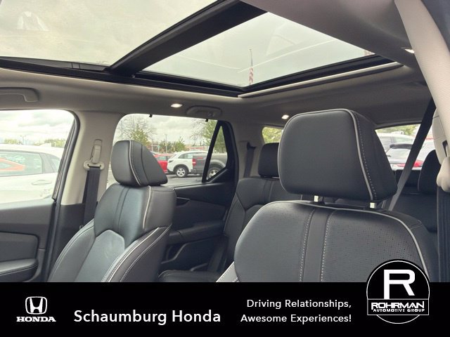 Used 2025 Honda Pilot Elite image 9