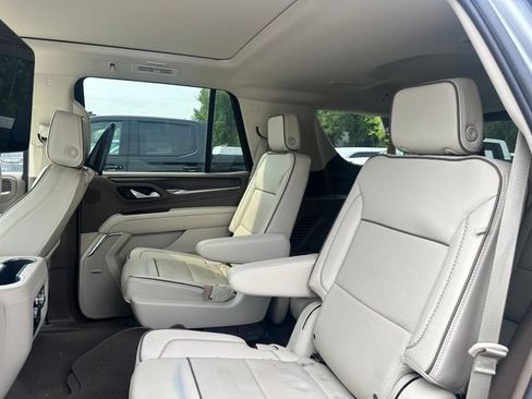 Used 2023 GMC Yukon Denali w/ Denali Reserve Package AWD/4WD image 42