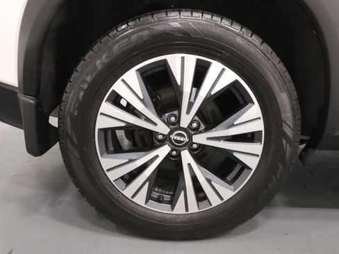 Used 2023 Nissan Rogue SV AWD/4WD image 26