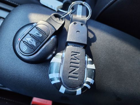 Used 2017 MINI Cooper Clubman S image 24