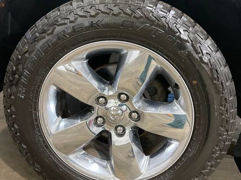 Used 2014 RAM 1500 Tradesman w/ Popular Equipment Group AWD/4WD image 9