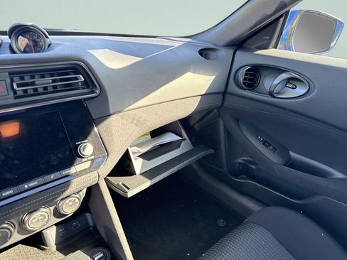 Used 2025 Nissan Z Sport w/ Floor Mat Package RWD image 16