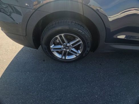 Used 2017 Hyundai Santa Fe Sport AWD/4WD image 11