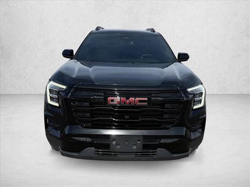 Used 2025 GMC Terrain Elevation w/ Elevation Premium Package AWD/4WD image 2