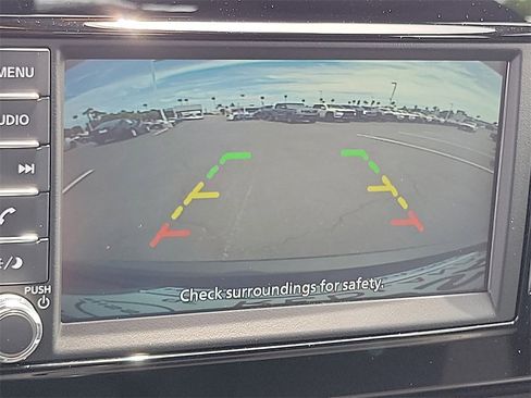 New 2025 Nissan Kicks S image 8