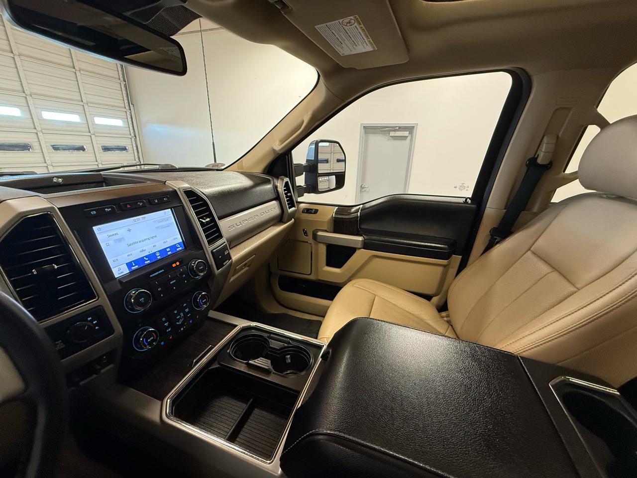 Used 2020 Ford F250 Lariat w/ Lariat Ultimate Package AWD/4WD image 23