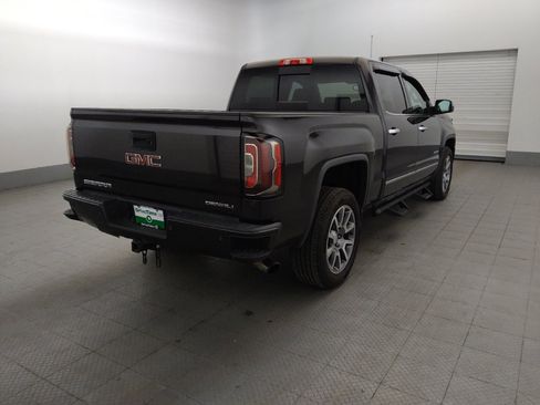 Used 2016 GMC Sierra 1500 Denali w/ Enhanced Driver Alert Package AWD/4WD image 9