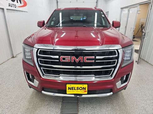 Used 2021 GMC Yukon SLT w/ Rear Media and Nav Package image 5