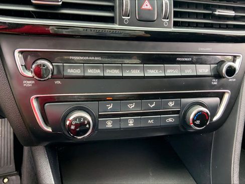 Used 2018 Kia Optima LX FWD image 31