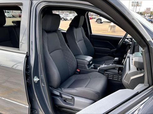 Used 2025 Toyota Tacoma SR image 7