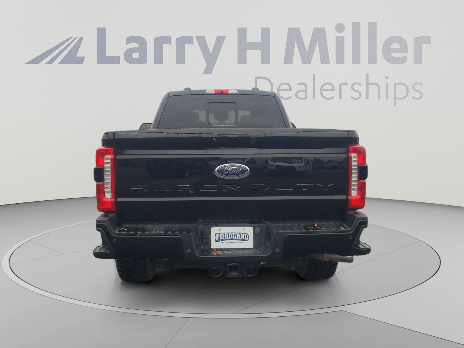 Used 2024 Ford F250 Lariat w/ Lariat Ultimate Package AWD/4WD image 4