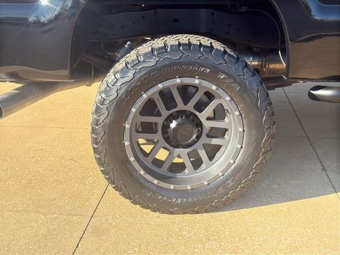 Used 2016 Ford F250 Platinum w/ FX4 Off-Road Package image 6