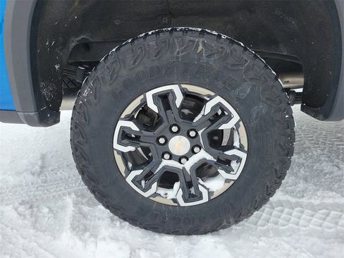 Used 2022 Chevrolet Silverado 1500 ZR2 image 5