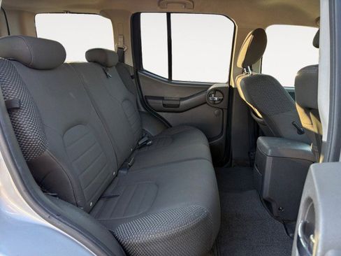 Used 2011 Nissan Xterra PRO-4X image 6