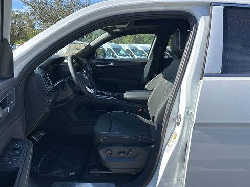 New 2026 Volkswagen Atlas Cross Sport SEL Premium R-Line AWD/4WD image 15