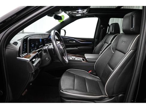 Used 2024 Cadillac Escalade Premium Luxury w/ LPO, Floor Liner Package AWD/4WD image 36
