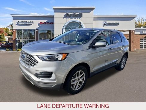 Used 2024 Ford Edge SEL image 4