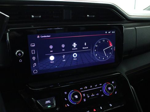 Used 2024 GMC Sierra 2500 AT4 image 22