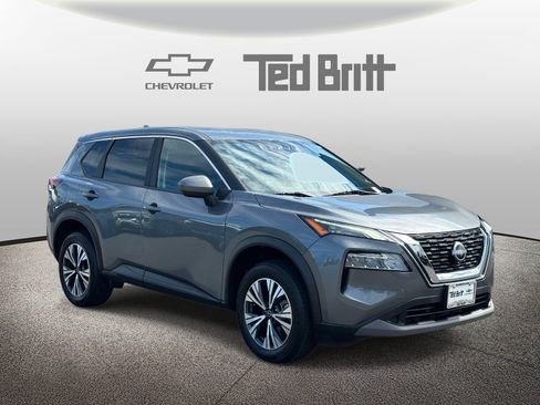 Used 2023 Nissan Rogue SV AWD/4WD image 3
