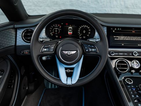 Certified 2026 Bentley Continental GTC AWD/4WD image 30