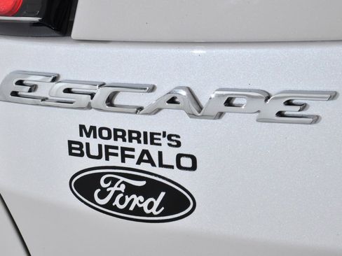 Used 2018 Ford Escape SEL image 22