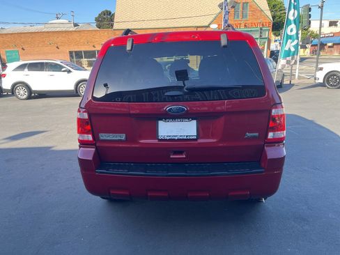 Used 2011 Ford Escape XLT image 6