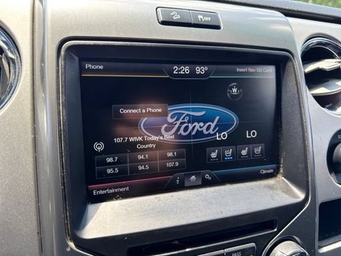 Used 2014 Ford F150 FX4 w/ Equipment Group 402A Luxury AWD/4WD image 19