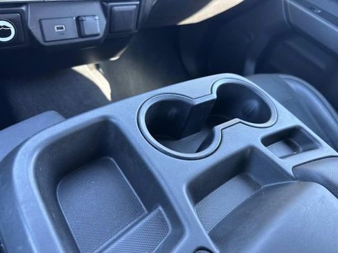 Used 2019 Chevrolet Silverado 1500 Custom w/ Custom Convenience Package image 28