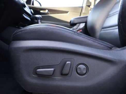 Used 2019 Kia Sorento EX FWD image 16