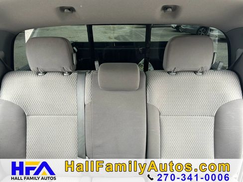Used 2015 Toyota Tacoma 4x4 Double Cab image 10