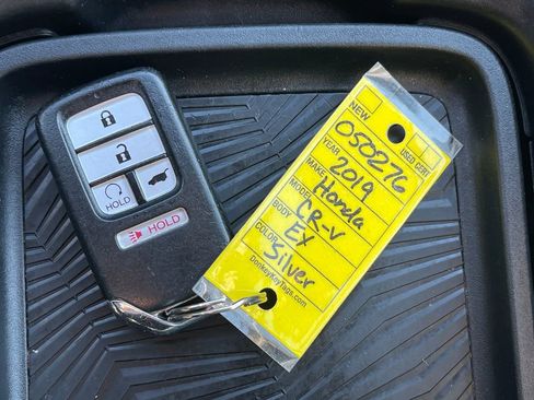 Used 2019 Honda CR-V EX image 29