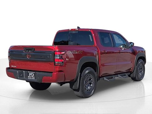 Used 2025 Nissan Frontier PRO-4X image 5