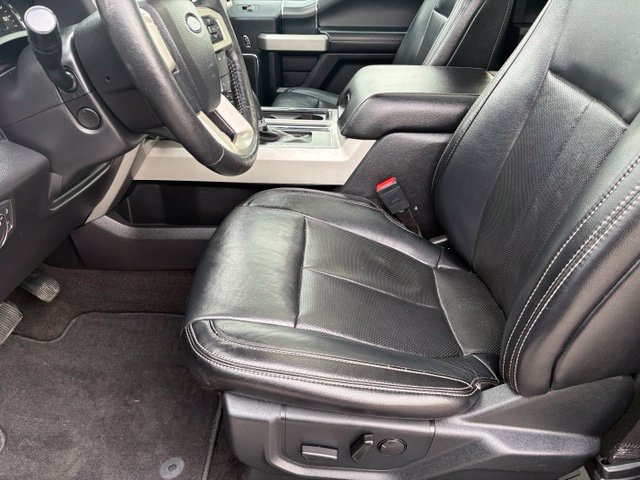 Used 2019 Ford F150 Lariat w/ Equipment Group 502A Luxury AWD/4WD image 9