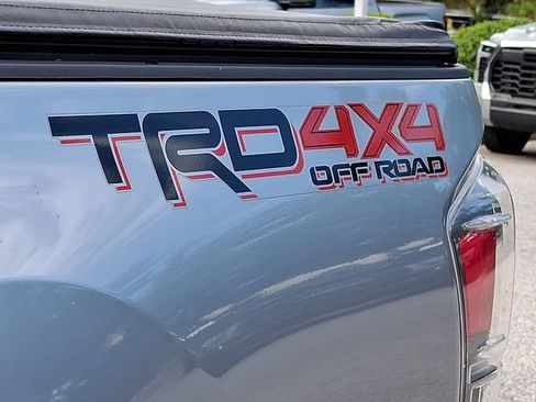 Certified 2020 Toyota Tacoma TRD Off-Road AWD/4WD image 30