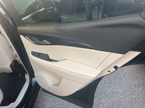 Certified 2022 Buick Envision Essence w/ Technology Package I image 9