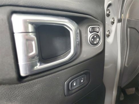 Used 2020 Jeep Gladiator Mojave image 15