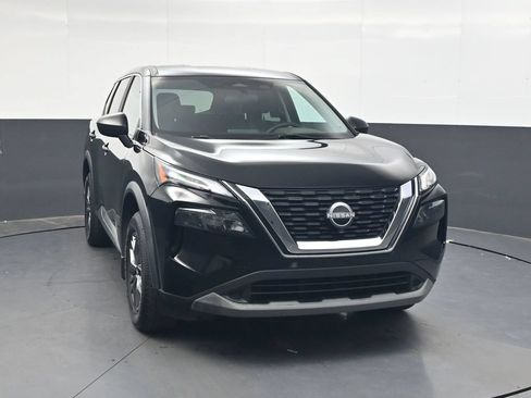 Used 2023 Nissan Rogue S AWD/4WD image 13