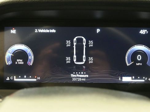 Used 2023 Jeep Grand Cherokee L Laredo image 18