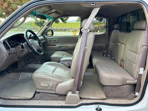 Used 2000 Toyota Tundra Limited image 31