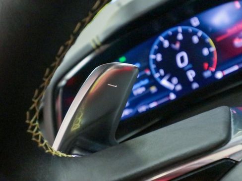 Used 2022 Chevrolet Corvette Stingray Premium Cpe w/ Z51 Performance Package image 14