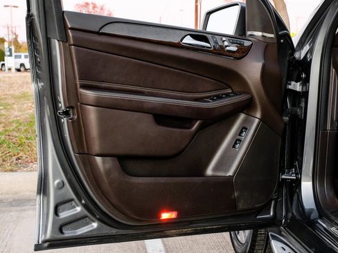 Used 2019 Mercedes-Benz GLS 450 4MATIC w/ Premium 1 Package image 44