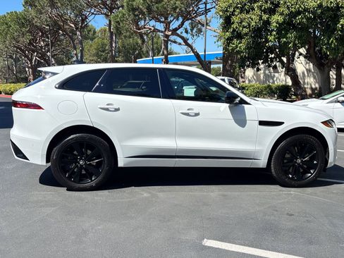 Used 2026 Jaguar F-PACE R-Dynamic S image 8