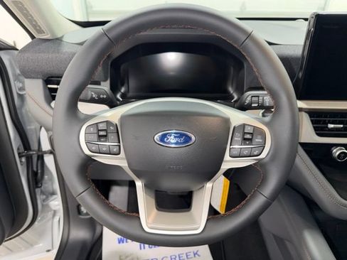 New 2026 Ford Explorer Active AWD/4WD image 15
