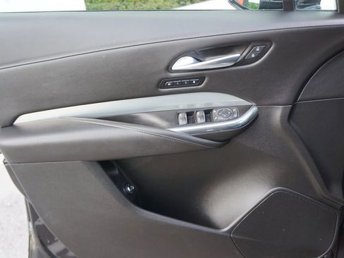 Used 2020 Cadillac XT4 Premium Luxury w/ Cold Weather Package image 19