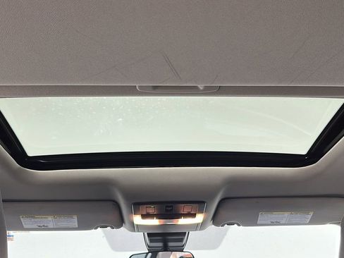 Used 2023 Nissan Altima 2.5 SR w/ SR Premium Package image 11