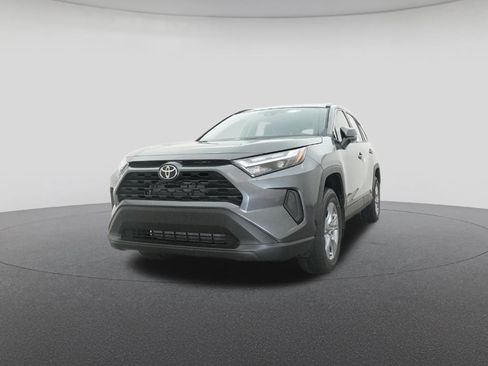 New 2025 Toyota RAV4 XLE FWD image 32