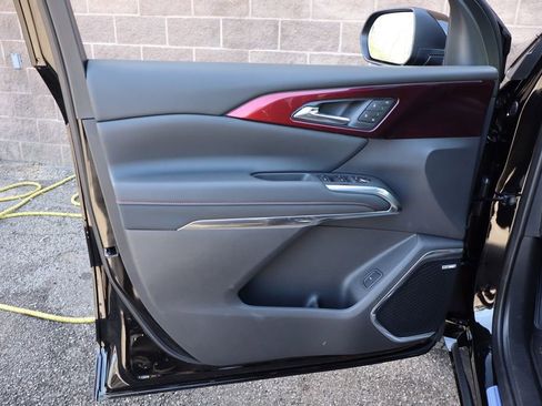 New 2026 Chevrolet Traverse RS AWD/4WD image 13