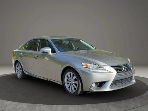 Used 2015 Lexus IS 250 RWD image 3